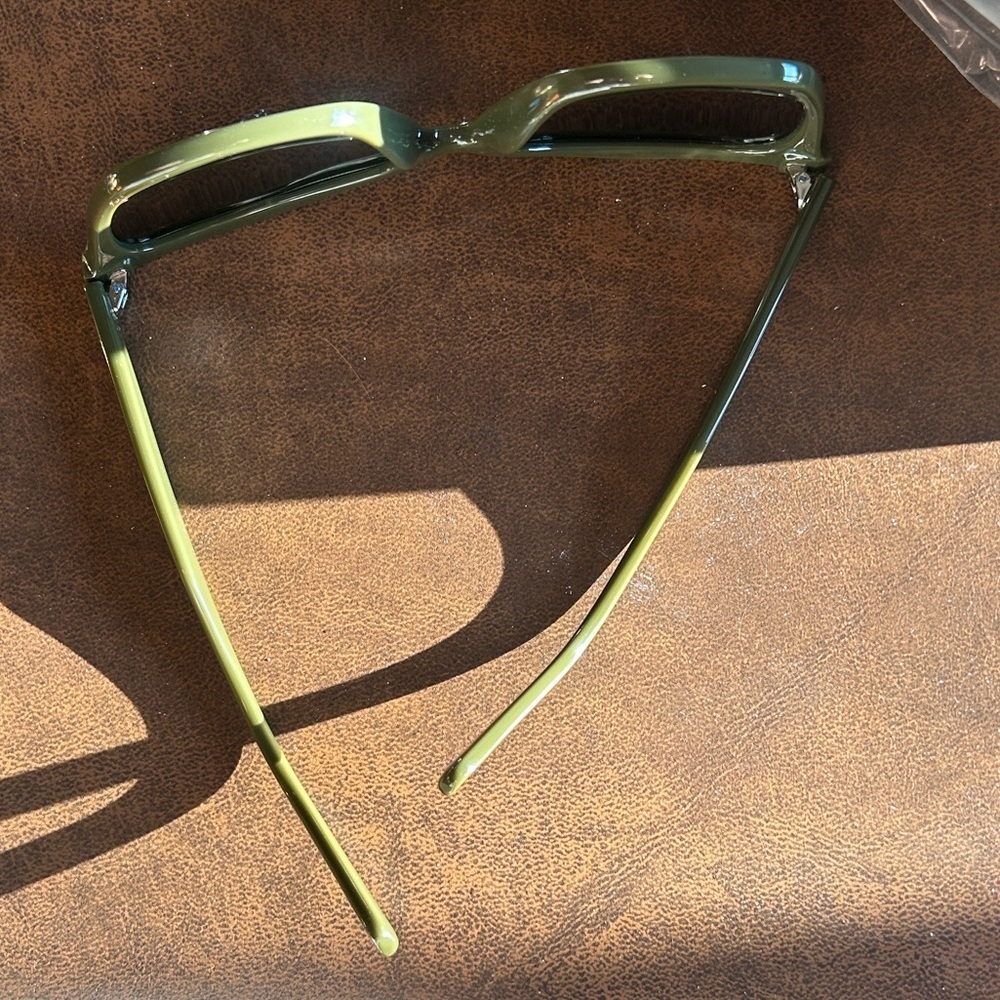 Diff Eyewear Sunglasses Cassidy Oversized in Oliv… - image 4